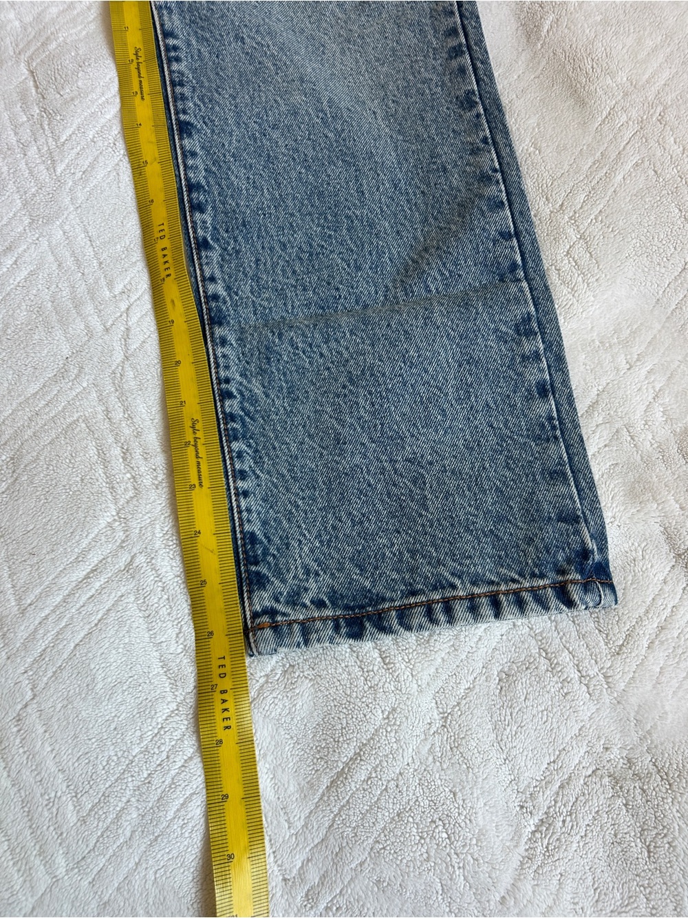 NWT REVICE Denim follow my lead blue jeans in Size 26 - Picture 9 of 11
